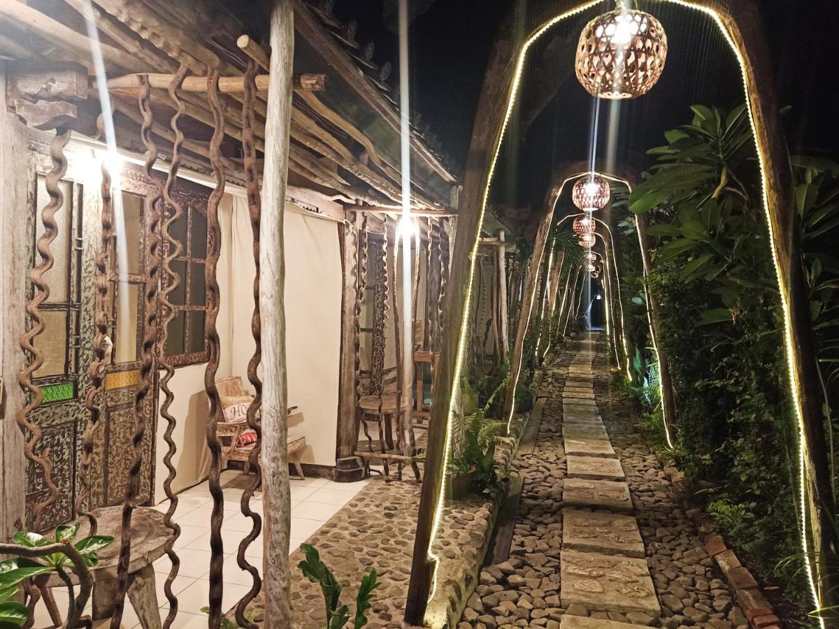 Funky Place Lovina  Luaran gambar