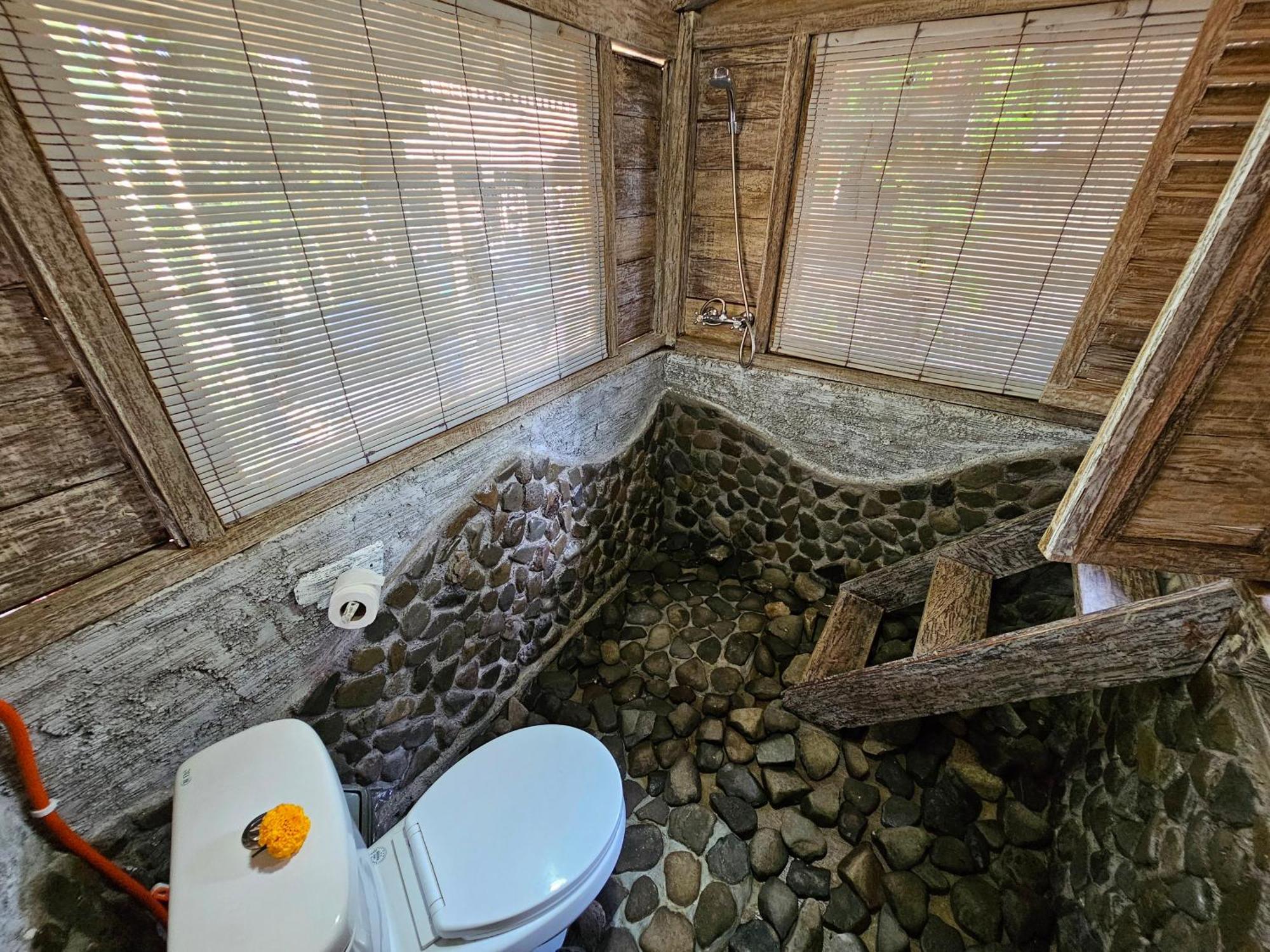 Funky Place Lovina  Luaran gambar