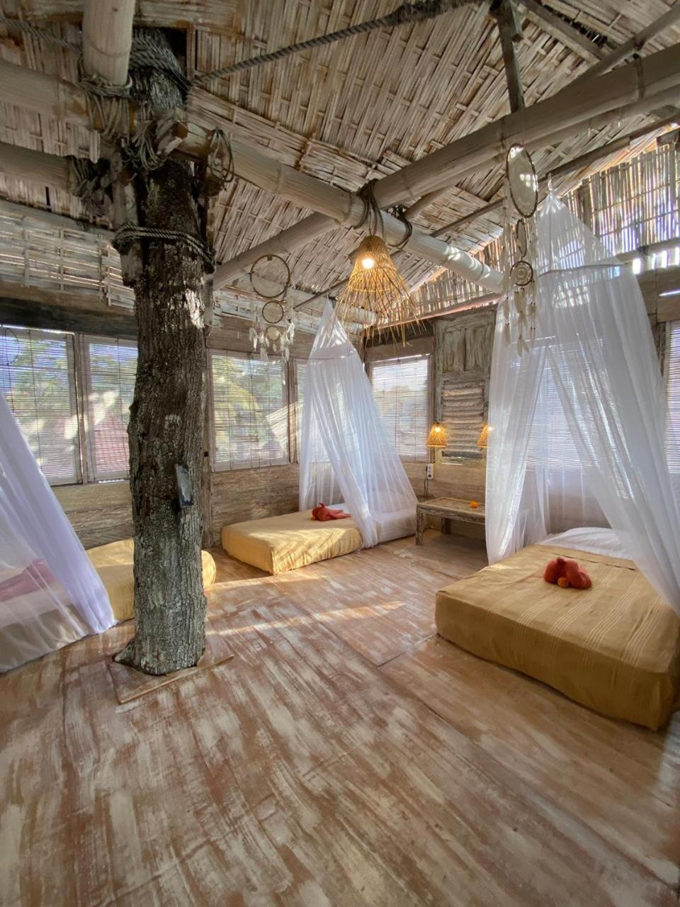 Funky Place Lovina  Luaran gambar