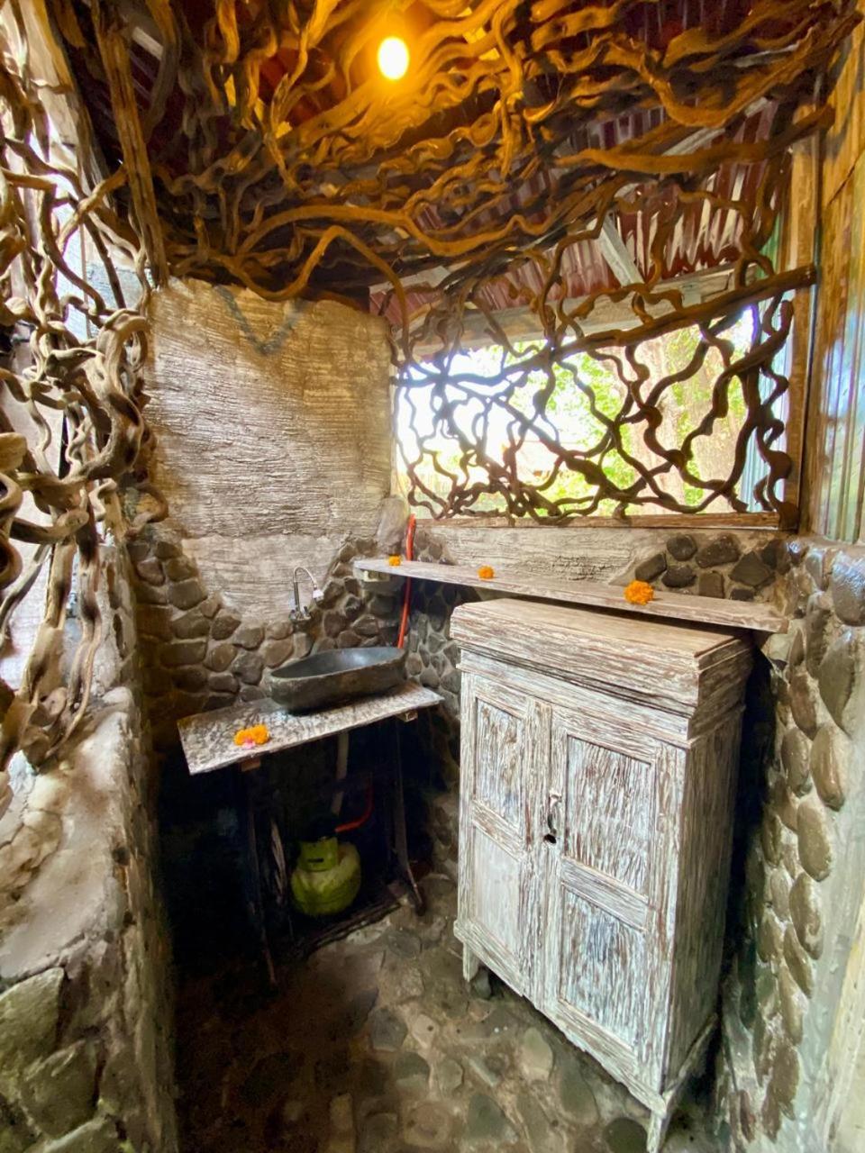 Funky Place Lovina  Luaran gambar