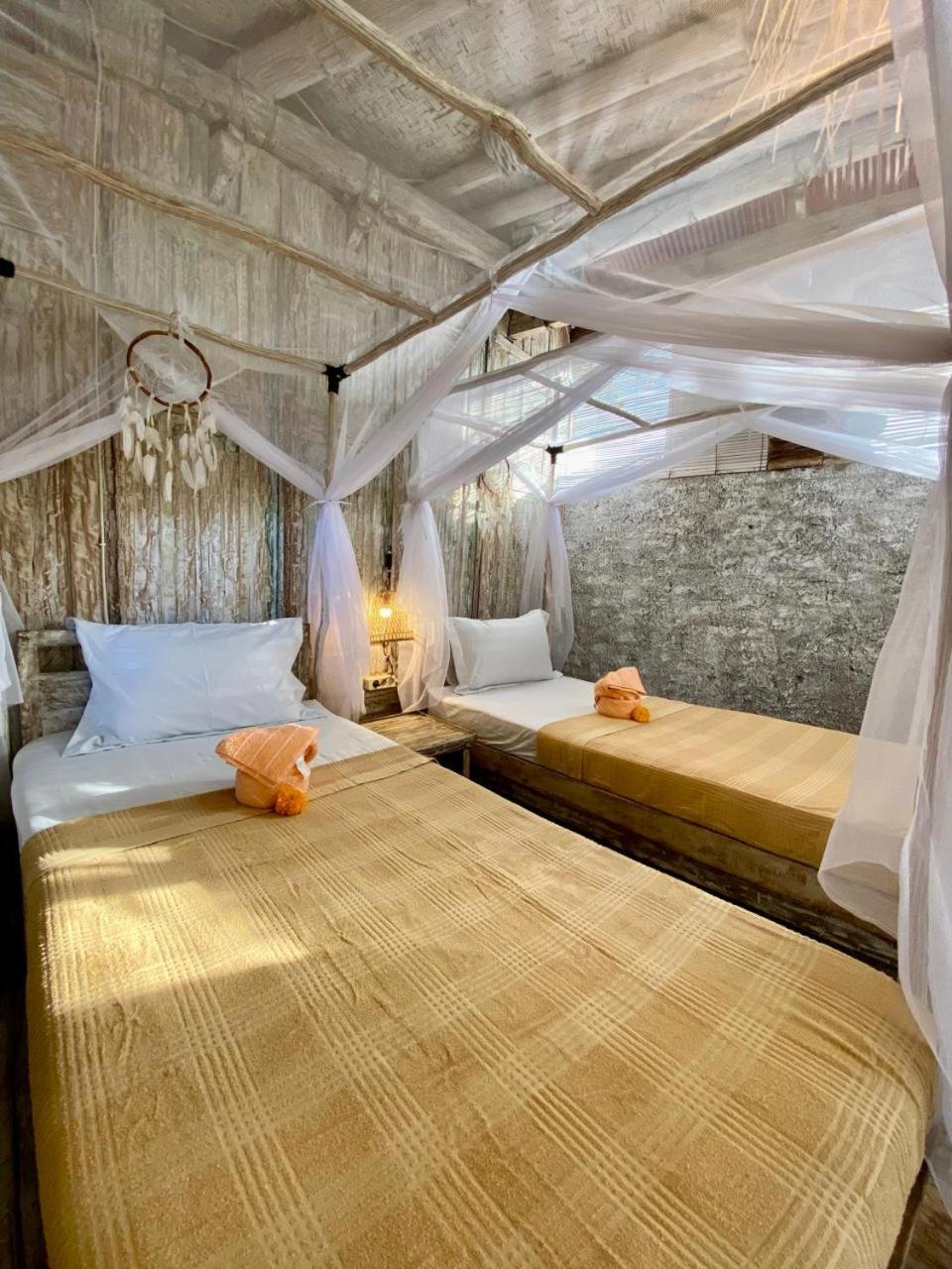 Funky Place Lovina  Luaran gambar